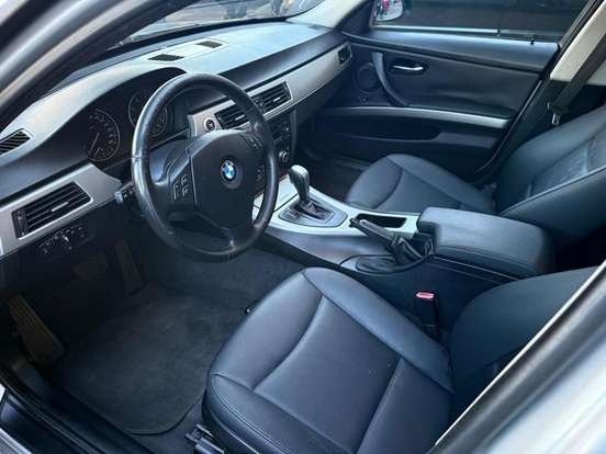 BMW-320i-2.0 16V GASOLINA 4P AUTOMÁTICO BMW-320i-2007