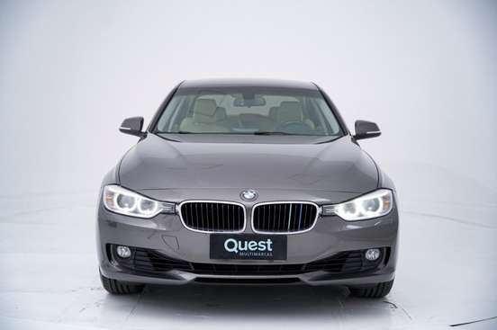 BMW-320i-2014