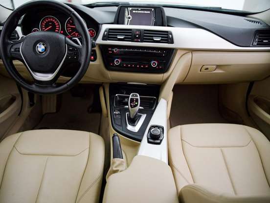 BMW-320i-2.0 16V TURBO ACTIVE FLEX 4P AUTOMÁTICO BMW-320i-2014