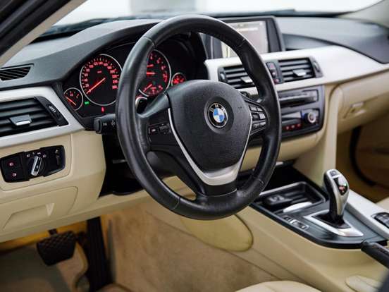 BMW-320i-2.0 16V TURBO ACTIVE FLEX 4P AUTOMÁTICO BMW-320i-2014