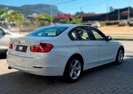BMW-320i-2.0 16V TURBO ACTIVE FLEX 4P AUTOMÁTICO BMW-320i-2015