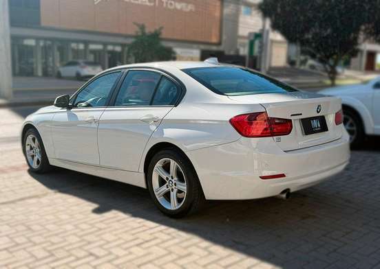 BMW-320i-2.0 16V TURBO ACTIVE FLEX 4P AUTOMÁTICO BMW-320i-2015
