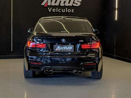 BMW-320i-2015