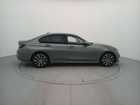 BMW-320i-2024