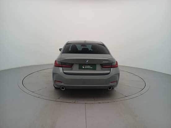 BMW-320i-2024