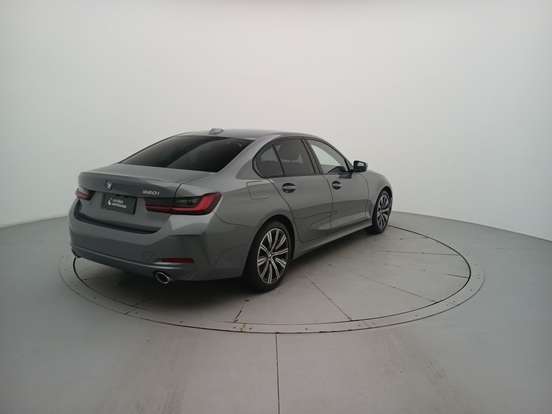 BMW-320i-2024