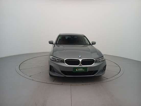 BMW-320i-2024