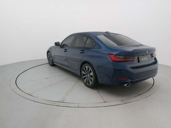 BMW-320i-2024