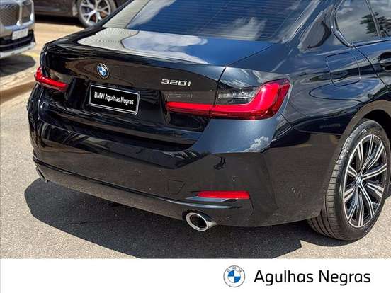 BMW-320i-2024