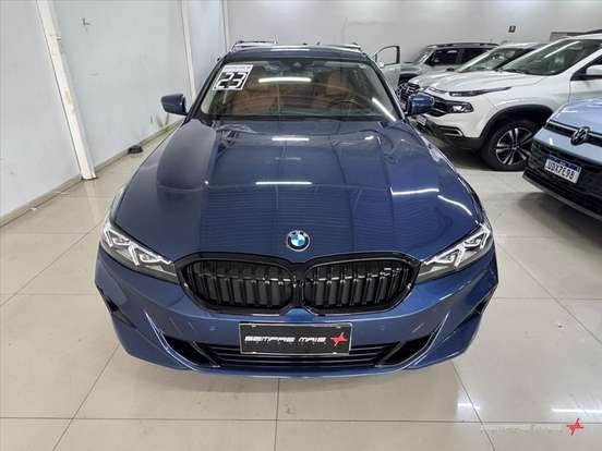 BMW-320i-2023
