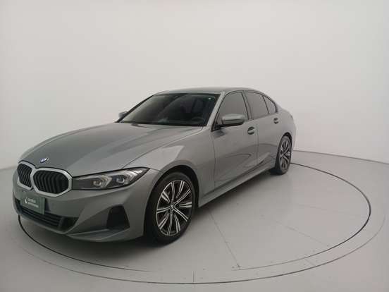 BMW-320i-2023