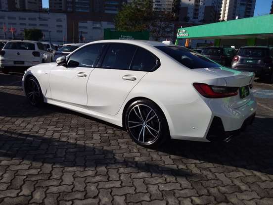 BMW-320i-2.0 16V TURBO FLEX M SPORT AUTOMÁTICO BMW-320i-2024