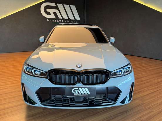 BMW-320i-2023