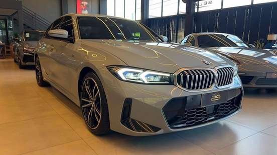 BMW-320i-2023