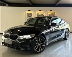 BMW 320i 2.0 16V TURBO GASOLINA SPORT AUTOMÁTICO BMW 320i 2.0 16V TURBO GASOLINA SPORT AUTOMÁTICO