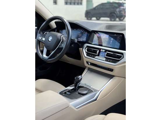 BMW-320i-2.0 16V TURBO GASOLINA SPORT GP AUTOMÁTICO BMW-320i-2020