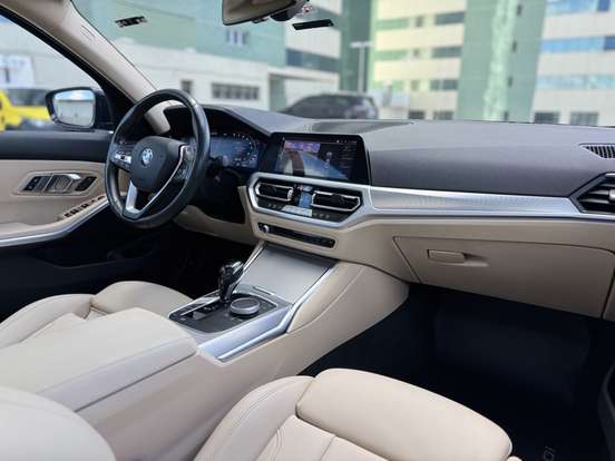 BMW-320i-2.0 16V TURBO GASOLINA SPORT GP AUTOMÁTICO BMW-320i-2020