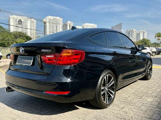 BMW-320i-2014