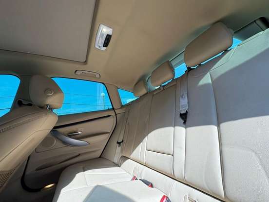 BMW-320i-2014
