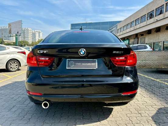 BMW-320i-2014