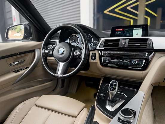 BMW-320i-2.0 M SPORT GP 16V TURBO ACTIVE FLEX 4P AUTOMÁTICO BMW-320i-2017