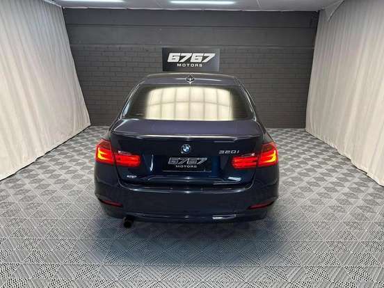 BMW-320i-2.0 MODERN 16V TURBO GASOLINA 4P AUTOMÁTICO BMW-320i-2012