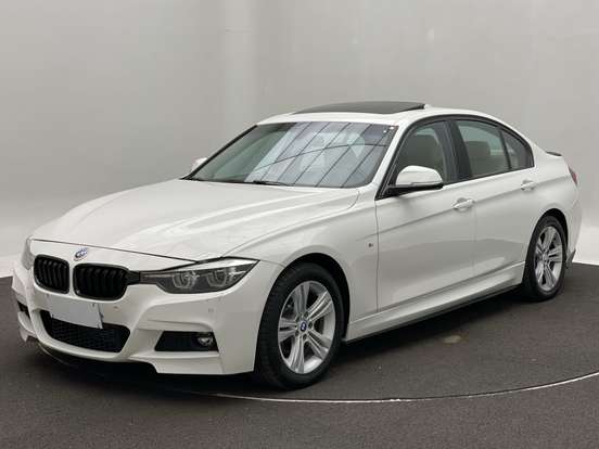 BMW-320i-2017