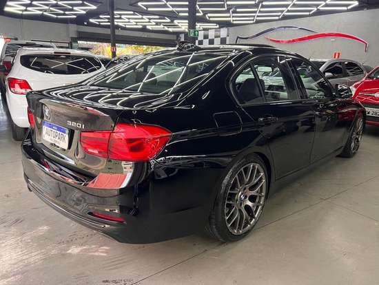 BMW-320i-2016