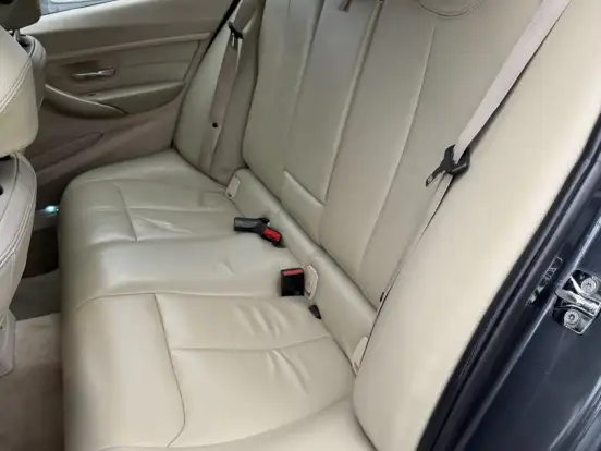 BMW-328i-2.0 LUXURY SEDAN 16V GASOLINA 4P AUTOMÁTICO BMW-328i-2011