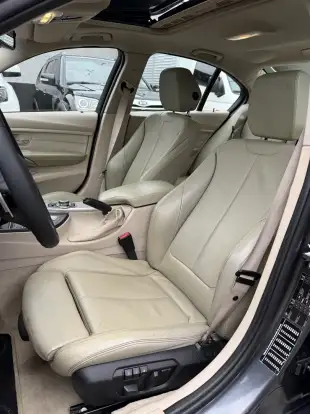 BMW-328i-2011