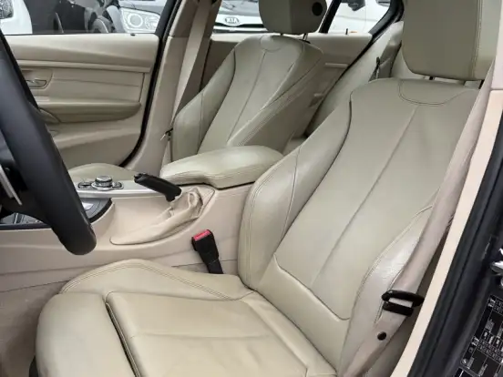 BMW-328i-2.0 LUXURY SEDAN 16V GASOLINA 4P AUTOMÁTICO BMW-328i-2011