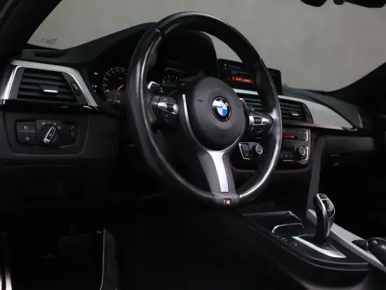 BMW-328i-2.0 M SPORT 16V ACTIVEFLEX 4P AUTOMÁTICO BMW-328i-2018