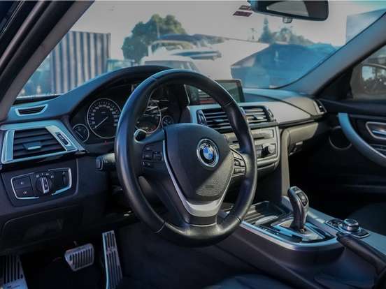 BMW-328i-2013