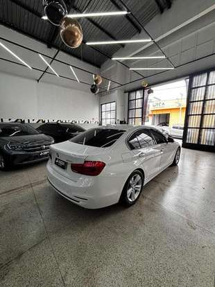 BMW-328i-2017