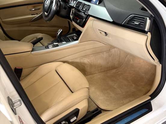 BMW-328i-2016