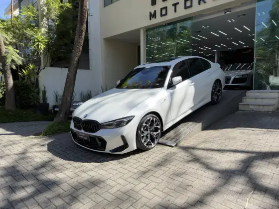 BMW 330e 2.0 16V TURBO HÍBRIDO M SPORT AUTOMÁTICO