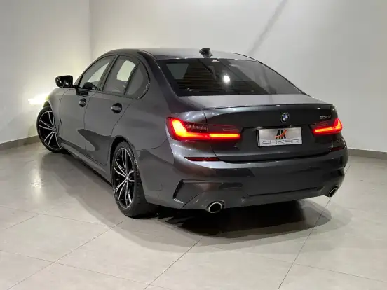 BMW-330i-2.0 16V TURBO GASOLINA M SPORT AUTOMÁTICO BMW-330i-2019