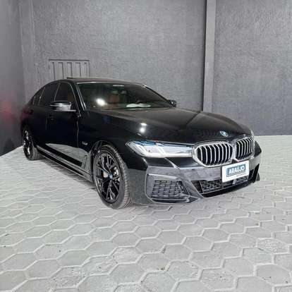 BMW-530e-2022