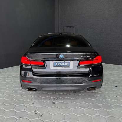 BMW-530e-2022