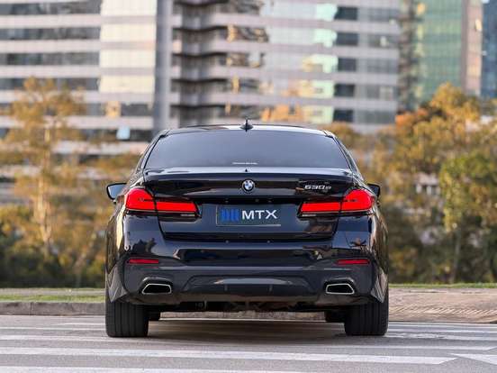 BMW-530e-2.0 16V TWINPOWER HÍBRIDO M SPORT AUTOMÁTICO BMW-530e-2020