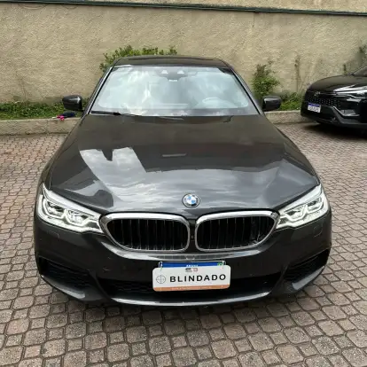 BMW-540i-2018