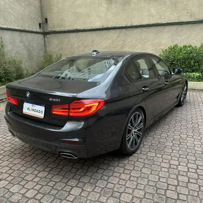 BMW-540i-2018