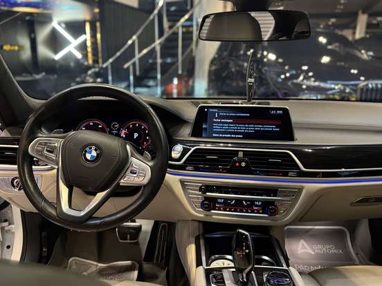 BMW-750Li-4.4 M SPORT V8 32V GASOLINA 4P AUTOMÁTICO BMW-750Li-2018
