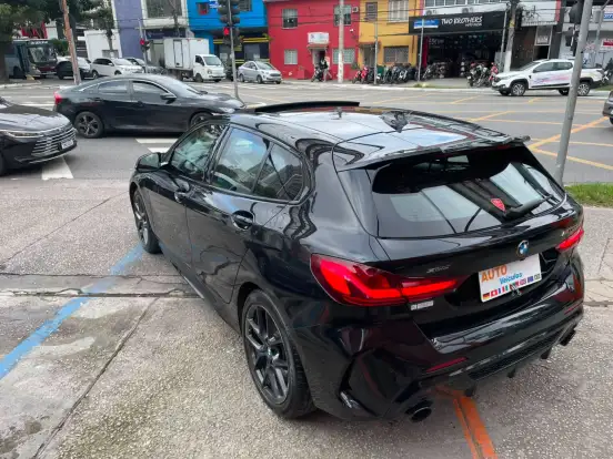 BMW-M 135i-2.0 16V TURBO GASOLINA XDRIVE DARK EDITION AUTOMÁTICO BMW-M 135i-2020