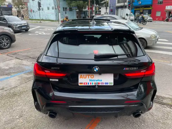 BMW-M 135i-2.0 16V TURBO GASOLINA XDRIVE DARK EDITION AUTOMÁTICO BMW-M 135i-2020