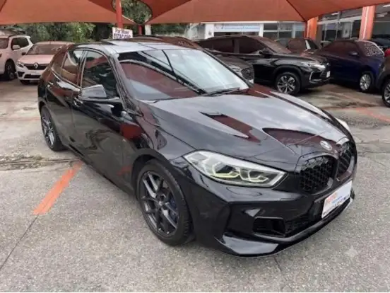 BMW-M 135i-2.0 16V TURBO GASOLINA XDRIVE DARK EDITION AUTOMÁTICO BMW-M 135i-2020