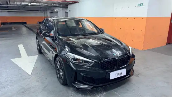 BMW-M 135i-2021