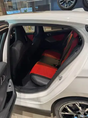 BMW-M 135i-2026