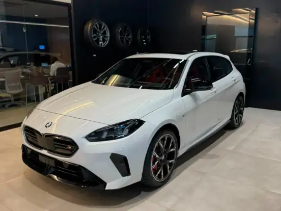 BMW-M 135i-2.0 16V TURBO GASOLINA XDRIVE STEPTRONIC BMW-M 135i-2026