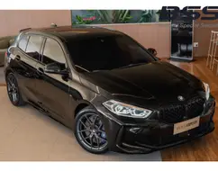 BMW M 135i 2.0 16V TURBO GASOLINA XDRIVE DARK EDITION AUTOMÁTICO BMW M 135i 2.0 16V TURBO GASOLINA XDRIVE DARK EDITION AUTOMÁTICO